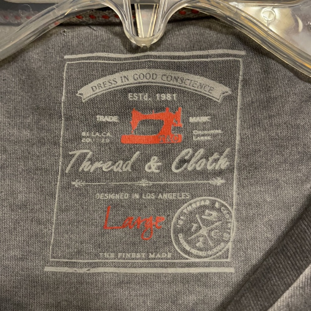 Thread & Cloth T-shirt - Picture 2 of 2